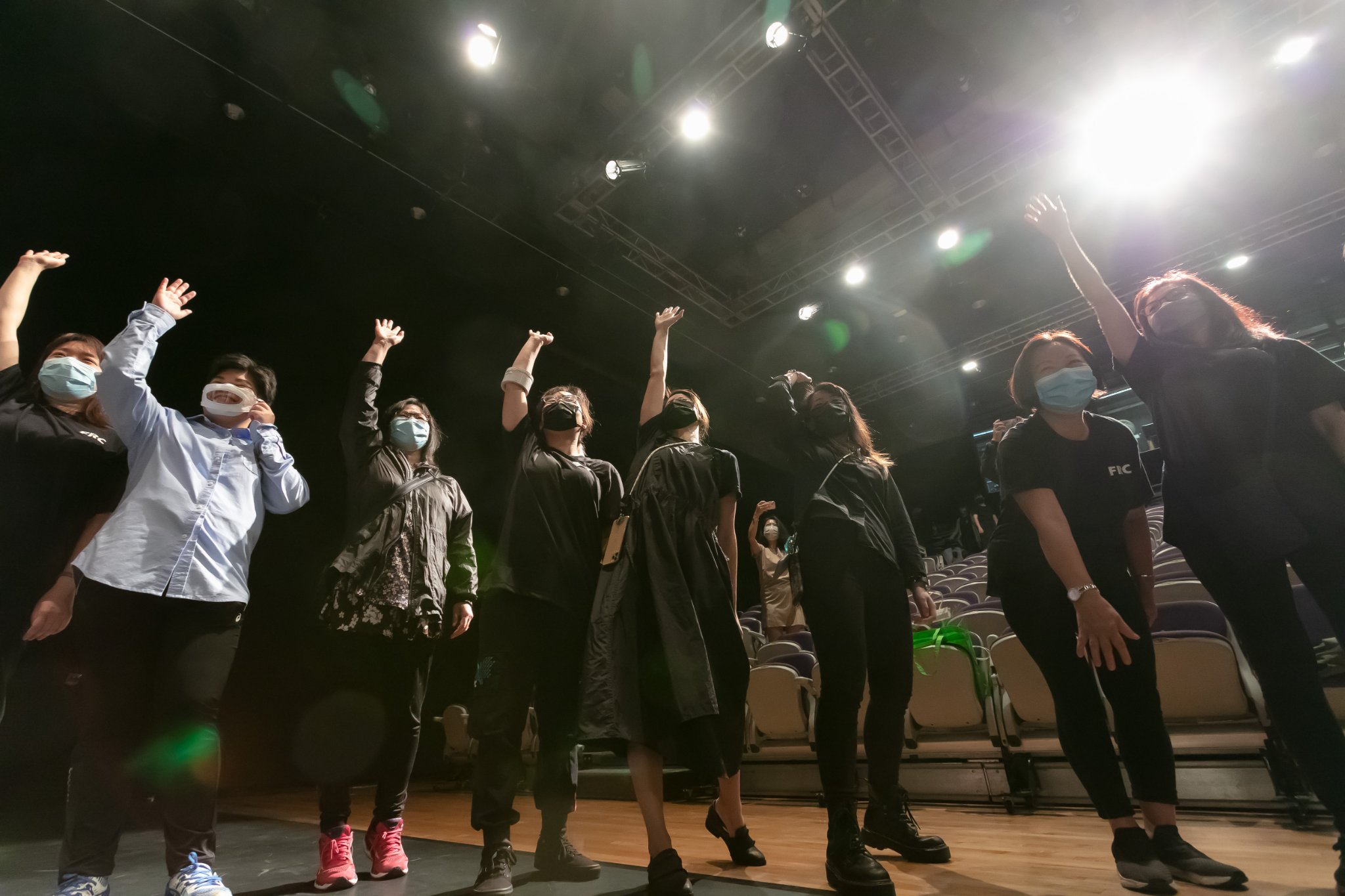 台上表演