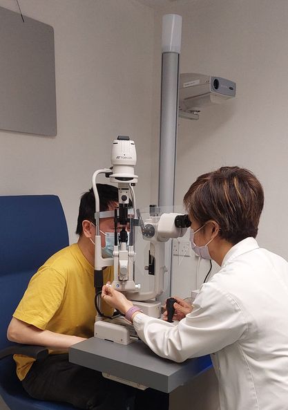 感谢 Rusy and Purviz Shroff Charitable Foundation 捐助添置购买眼科仪器，让本会普通眼科及低视能中心提供更优质的眼科服务。