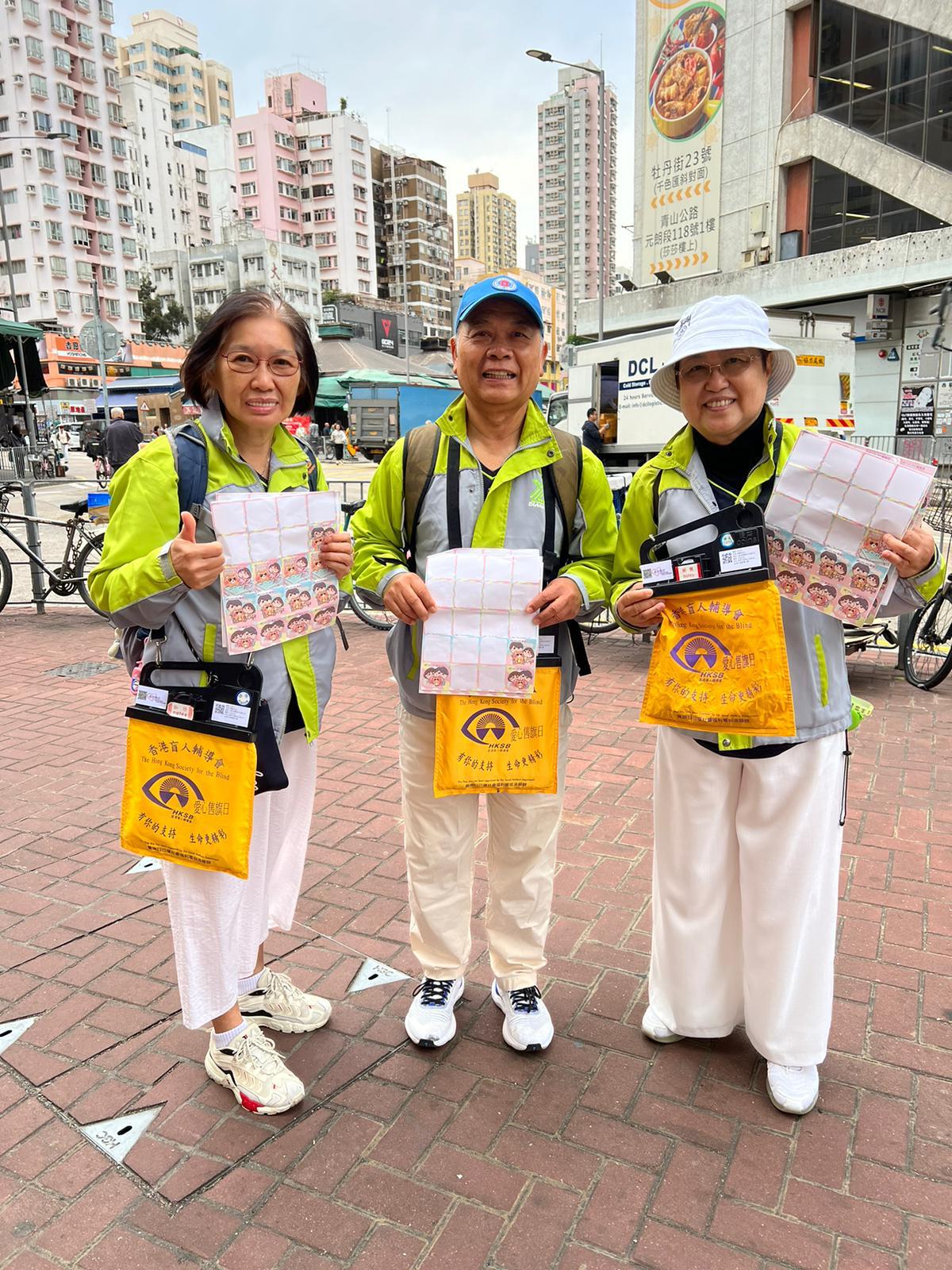 Flag Selling on Street by volunteers