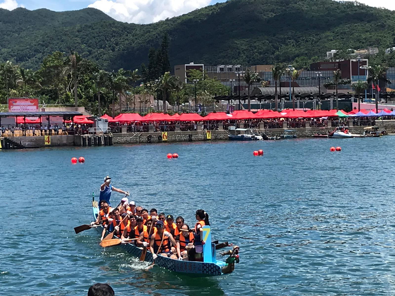 Competition was finished, back to the shore! 
